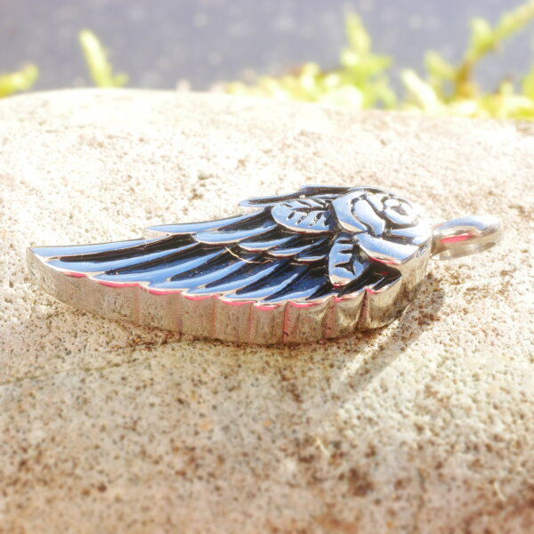 Titan-Flügel als Asche-Anhänger mit Gravur, Mini-Urne und Andenken-Schmuck K37/A2