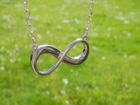 Infinity-Anhänger, horizontal für Pferdehaar mit Kette, 3 Farben, Gravuroption (K/1-A1)